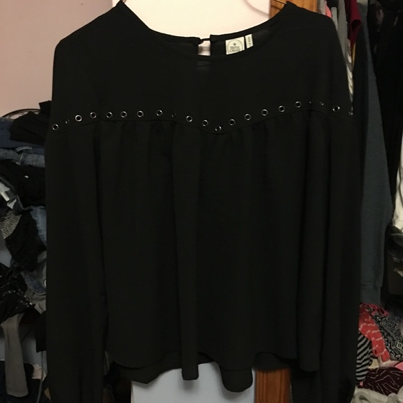 Tops - Cute dressy top